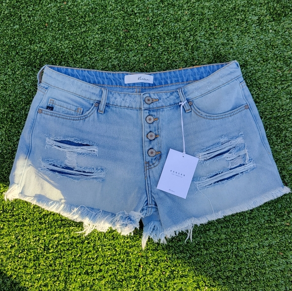 KanCan Estilo button fly shorts - Picture 2 of 7